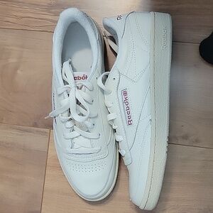 Reebok NWT Club C 85 Vintage sneakers 9.5 NIB